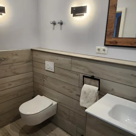 Διαμέρισμα Alt Trifft Neu *